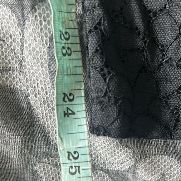 Logo layers by Lori Goldstein Black Lace Capri - Picture 2 of 7